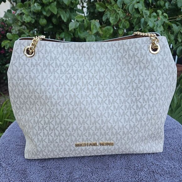 NWT Michael kors shoulder bag - Picture 1 of 15